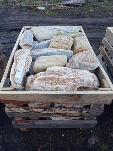 Златолит жёлтый, жёлто-зелёный глыбки и валуны для ланшафтного дизайна купить в Мегионе