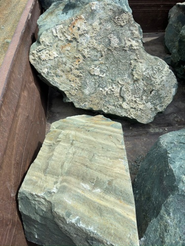 Ландшафтные глыбы зелёные 200-500 килограмм купить в Мегионе