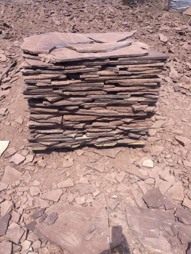 Плитняк лемезит бордовый для цоколя 1,5-2 см купить в Мегионе