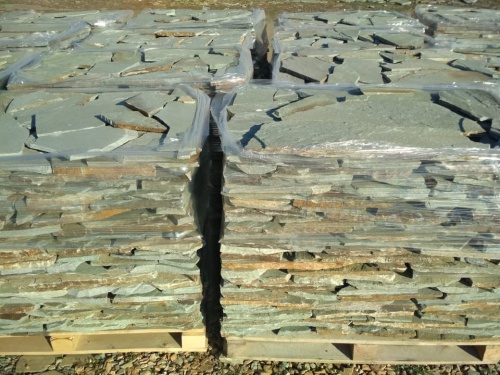 Плитняк златолит зелёный для цоколя, отмостки купить в Мегионе