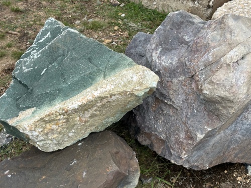 Камни для ландшафтного дизайна зелёные 10-60 килограмм купить в Мегионе