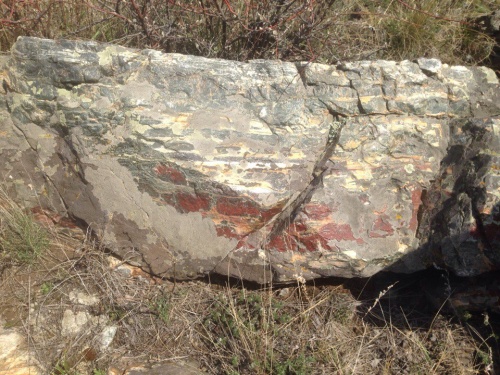 Гигантские зелёные валуны для ландшафтного дизайна весом более 5 тонн купить в Мегионе