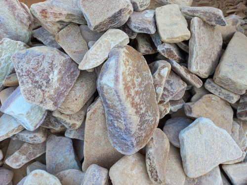 Златолит жёлтый, жёлто-зелёный глыбки и валуны для ланшафтного дизайна купить в Мегионе