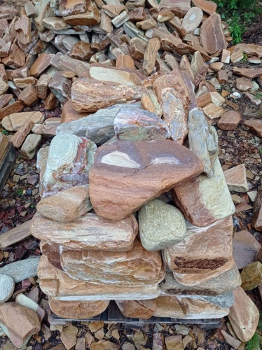 Златолит жёлтый, жёлто-зелёный глыбки и валуны для ланшафтного дизайна купить в Мегионе