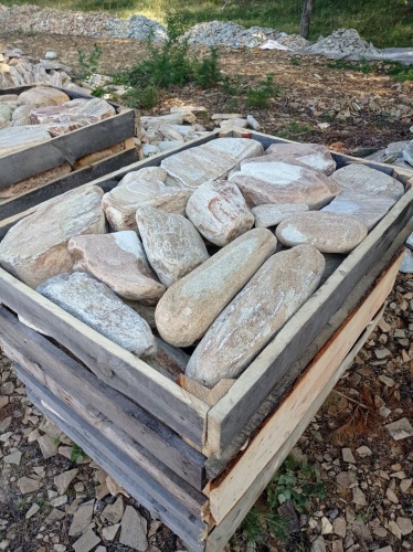 Златолит жёлтый, жёлто-зелёный глыбки и валуны для ланшафтного дизайна купить в Мегионе