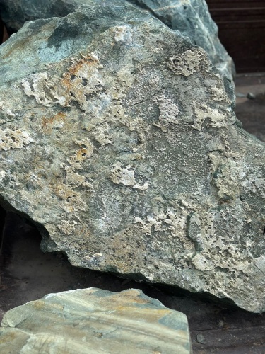 Ландшафтные глыбы зелёные 200-500 килограмм купить в Мегионе