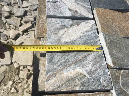 Плитка пилёная златолит Уральский для цоколя, отмостки купить в Мегионе