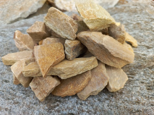 Златолит жёлтый декоративная каменная крошка купить в Мегионе